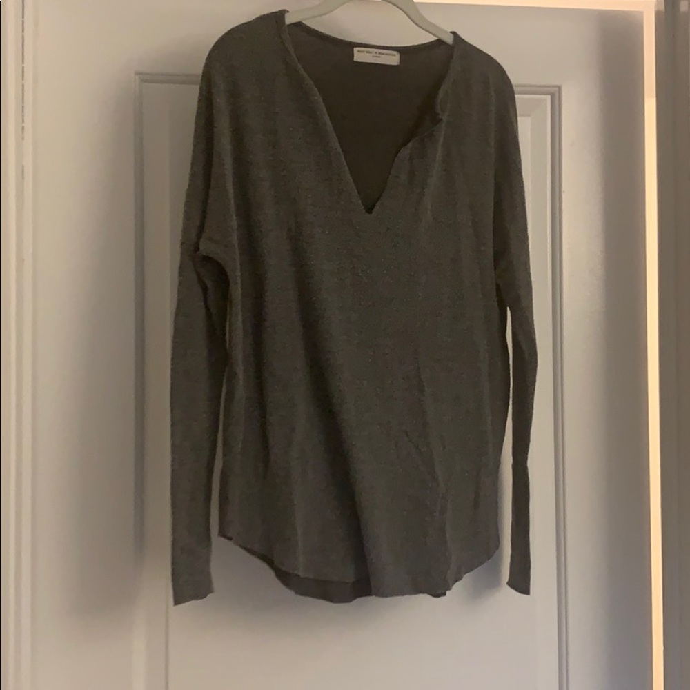 oversized v neck sweatshirt/sweater